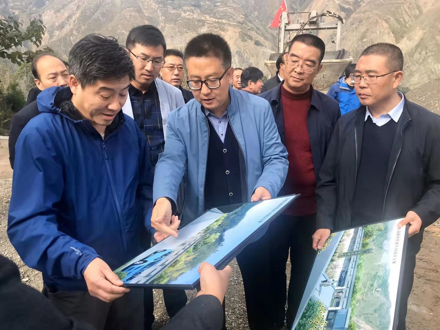 西北师大党委书记张俊宗在礼县调研脱贫攻坚工作和